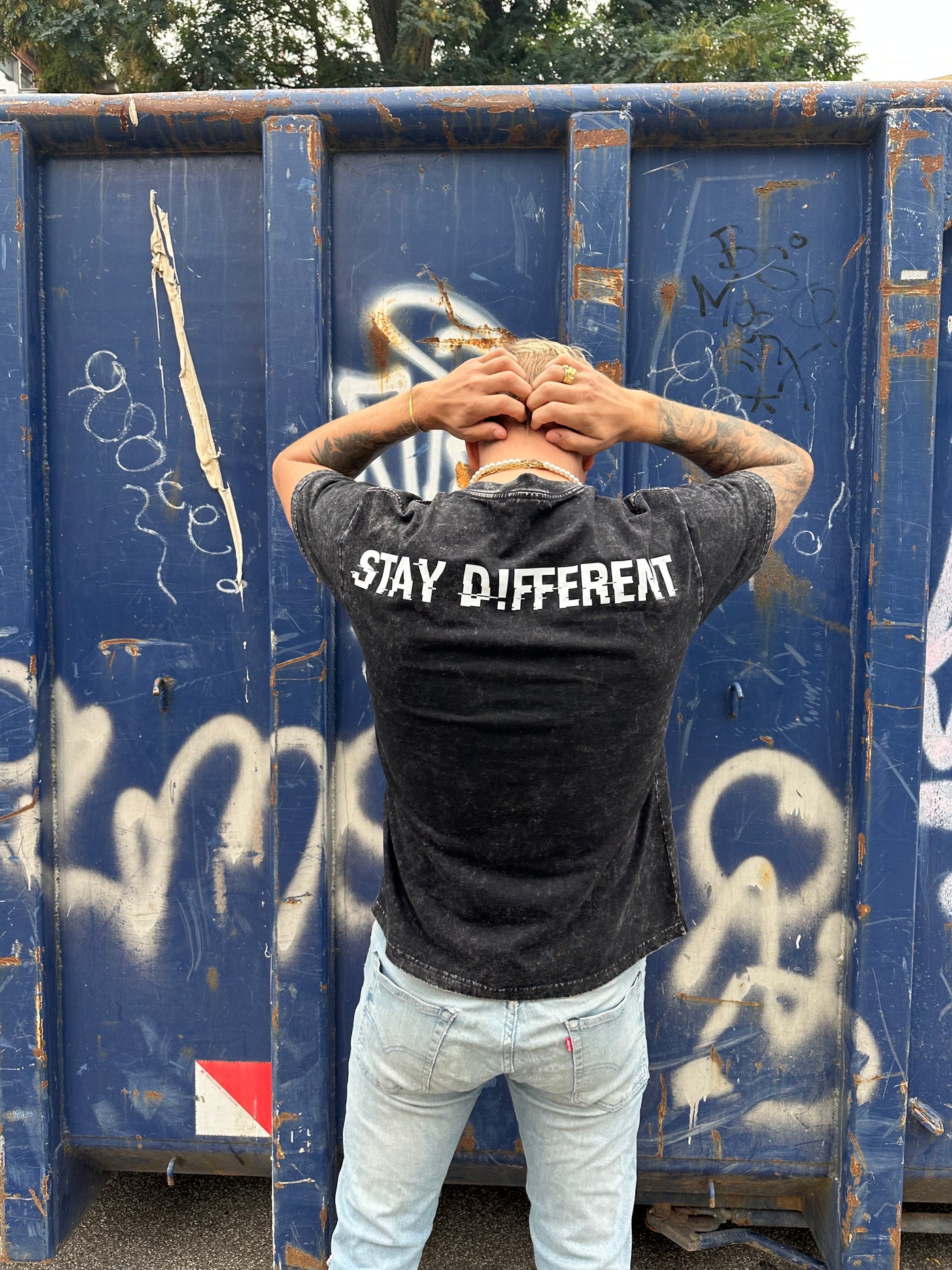 T-shirt - Sort